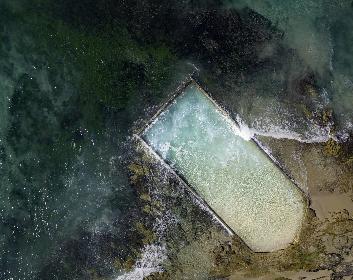 North Cronulla Beach 
NSW Australia 

#adventure #nature #holiday #picoftheday #aerialarts #Australia #NSW #art #photography #travel #Earth #Explore #photograph  #ArtistOnTwitter  #aerialphotography #AerialView #dronephotography #drones #dronehour #Sydney #ocean