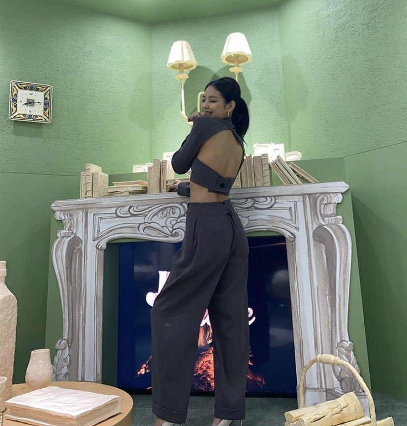 แต่งตัวอะไรก็ไม่รู้❕รู้มั้ยคะว่าหวงมาก❗️❗️❗️❗️❗️❗️❗️❗️