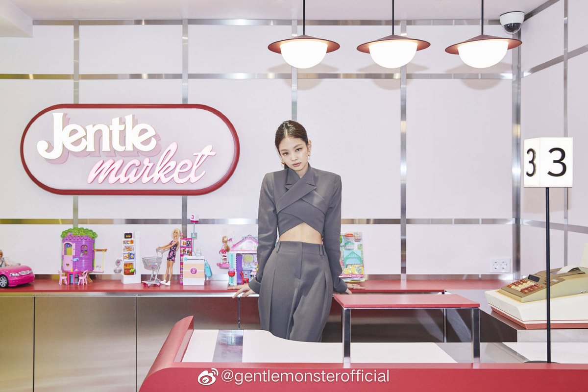BLINKVotingPage's tweet photo. [WEIBO] 200513 Gentlemonsterofficial Update. 

"[Welcome to JENTLE HOME]
#Jentle Home # The limited-time space is officially open to the public today."
 
🔗 https://t.co/fXNnIWgGaM

#JENNIE #제니
#BLACKPINK #블랙핑크
@ygofficialblink https://t.co/gLXH0duKzT