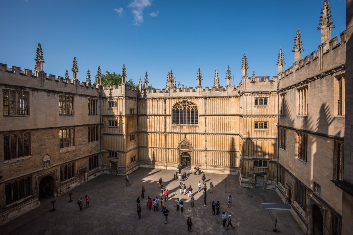 …As does Lyra Silvertongue, who inhabits an alternative – if familiar - version of the city. 'The Golden Compass' (2017) featured scenes in the Bodleian quadrangle.The same location provides a backdrop for mutants in 'X-Men: First Class' (2011).