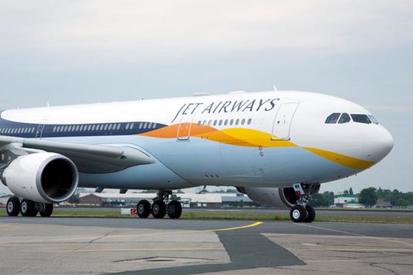 punjabkesari's tweet photo. #JetAirways के दिवालिया समाधान पेशेवरों ने नए सिरे से मांगे रुचि पत्र, 28 मई है अंतिम तिथि
https://t.co/VtDlE9mWea
#EOIN #CLT #COC #Insolvency #LetterOfInterest https://t.co/wz8LStA2Mi
