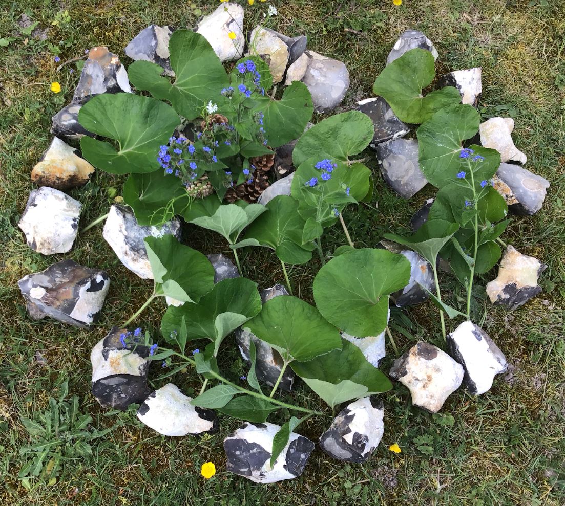 MoulsfordArt's tweet photo. Lovely to see Year 4 getting outside and getting creative! @goldsworthy_art #mpscreativity
James, Henry & Harry https://t.co/8Gt3pAgscV