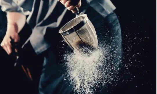 @konyboom 湯切りしてるように見えた。 