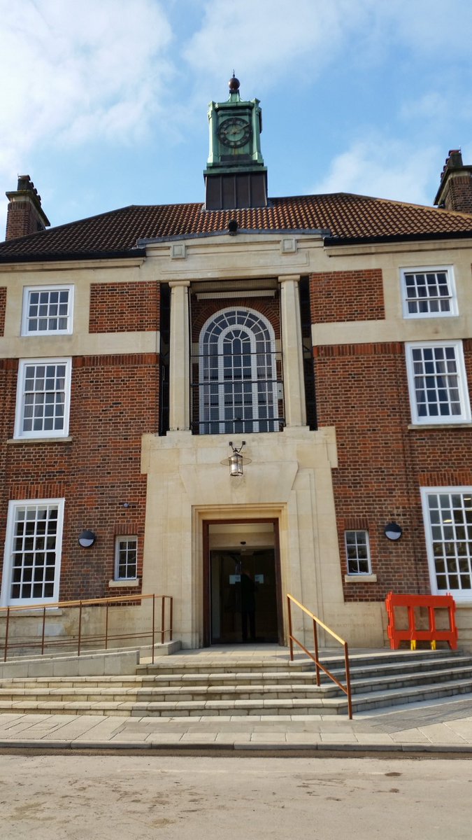 One of my absolute faves  @bethlemmuseum went from a porta cabin to a brand new museum in 2015, shortlisted for  @artfund Museum of the Year. An amazing museum that looks at the history of mental health on the site of a working hospital  #MuseumsUnlocked