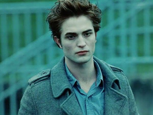 HAPPY BIRTHDAY EDWARD CULLEN, CEDRIC DIGGORY!!
love u king Robert Pattinson 