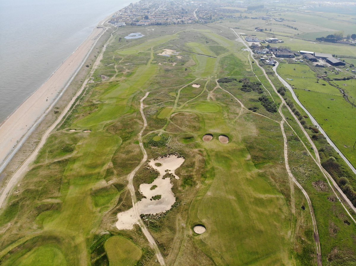 JamesBledge's tweet photo. Cut Greens > Rake Bunkers > Play Golf @RCPgolfclub https://t.co/iQAYGIOYAA