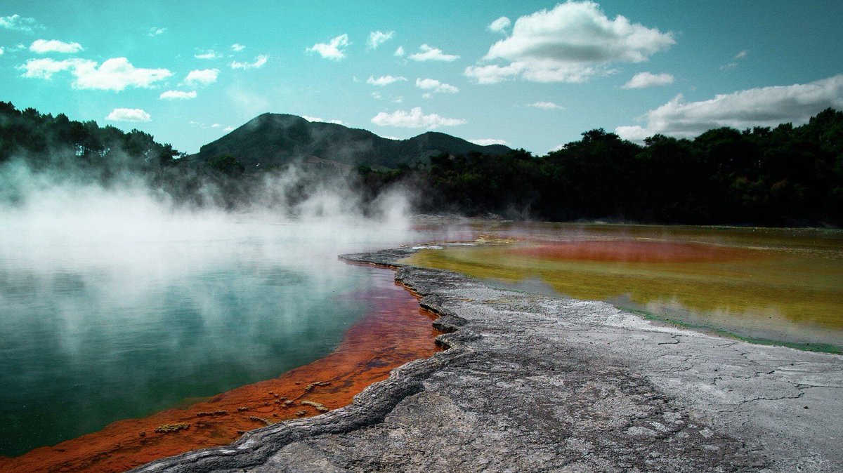 gadrilling's tweet photo. Geothermal energy may present the end of the #coal era even in most remote areas using sources that produce vast carbon #emissions. ๐ฒ๐ณ already uses #geothermal such as for heating greenhouses. But what about the full potential of geothermal? #PLASMABIT https://t.co/6gfxsfpIjH https://t.co/3DoiMl81Bv