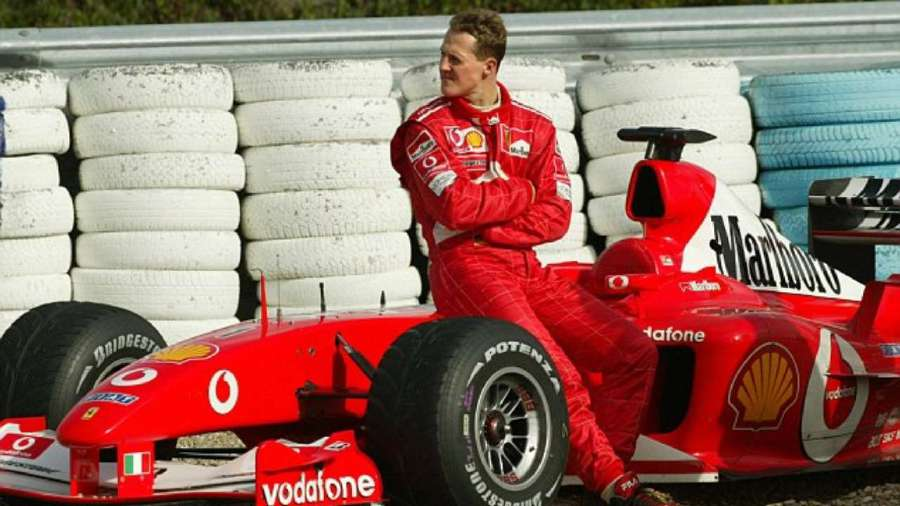 In 2000 when I first saw an F1 poster at my cousin’s,he had me believe this guy was the world’s most famous Shoe-maker, sitting on the world’s biggest roller-skate. A week later, I chanced upon an F1 race while avoid conversation with visiting relatives. Love at first sight.