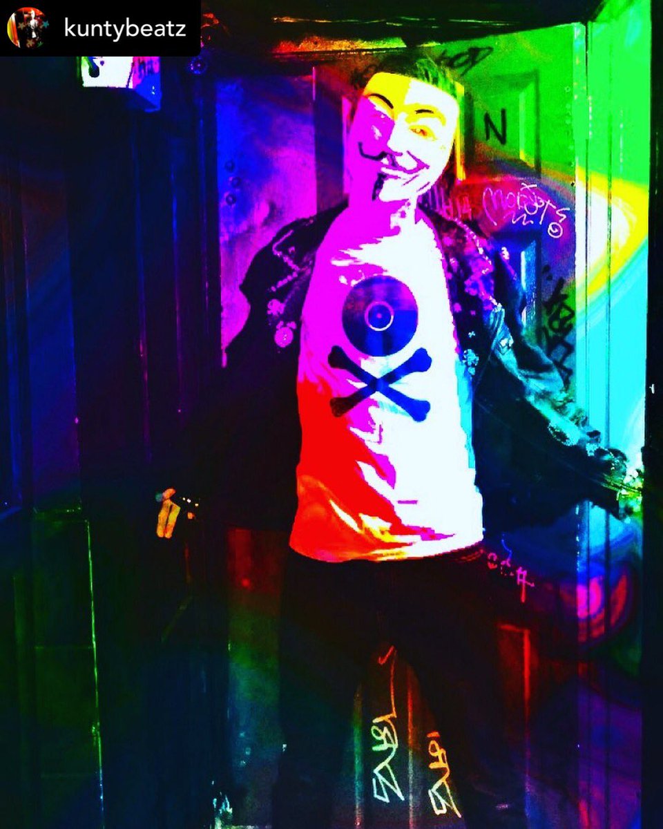 CuntyBeats tweet picture