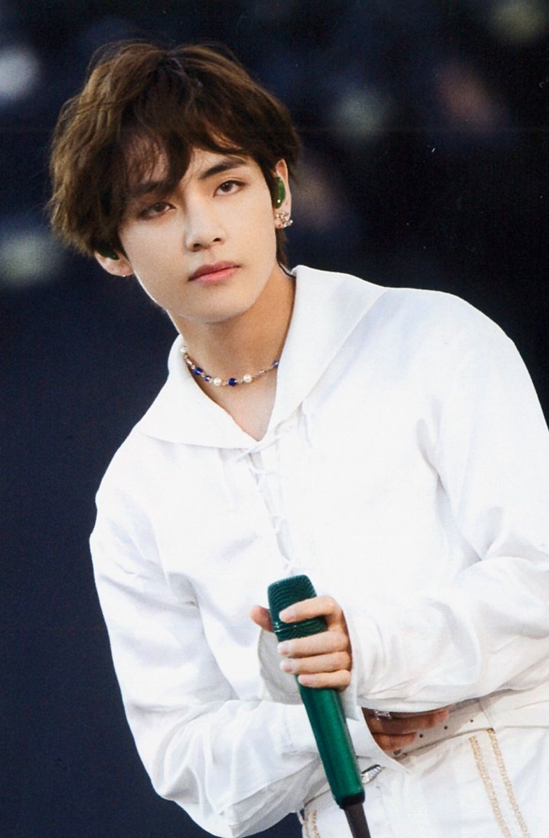 Kim Taehyung as white flowers : A devastating Thread