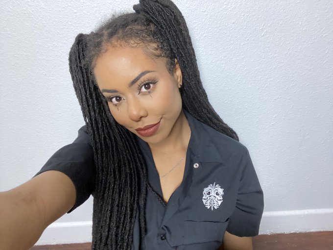 1 pic. goodnight https://t.co/XgMx36sGT7<a href="/tag/mvsales"class="tags"><span>#mvsales</span></a>