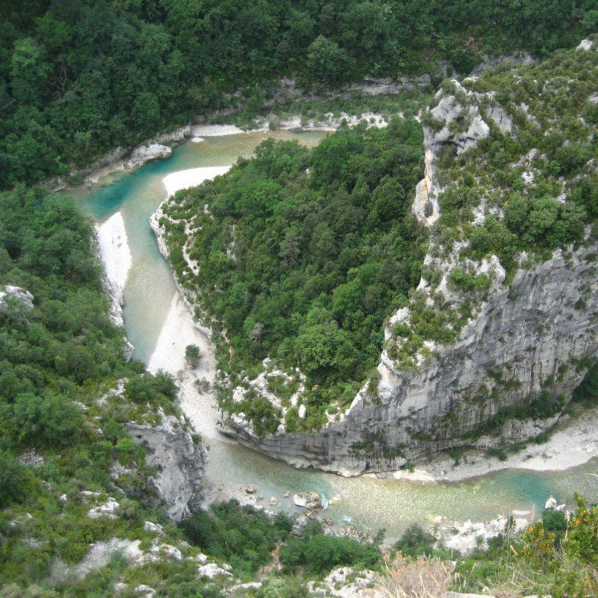 infoterre_fr's tweet photo. 🌎Découvrez la nouvelle version du site HubEAU !
Et aussi, la nouvelle API disponible (Hydrobiologie) qui diffuse les données de peuplement des cours d'eau.
#brgm #DataScience #eau 

➡️https://t.co/MruwJkOS6v https://t.co/AIIhm3Udhs
