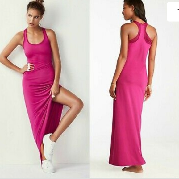 ceceily_p's tweet photo. So good I had to share! Check out all the items I'm loving on @Poshmarkapp from @rob_robvid22 #poshmark #fashion #style #shopmycloset #fabletics #charmandluck #nike: https://t.co/uGdUukYqaf https://t.co/BymhGpVhoA