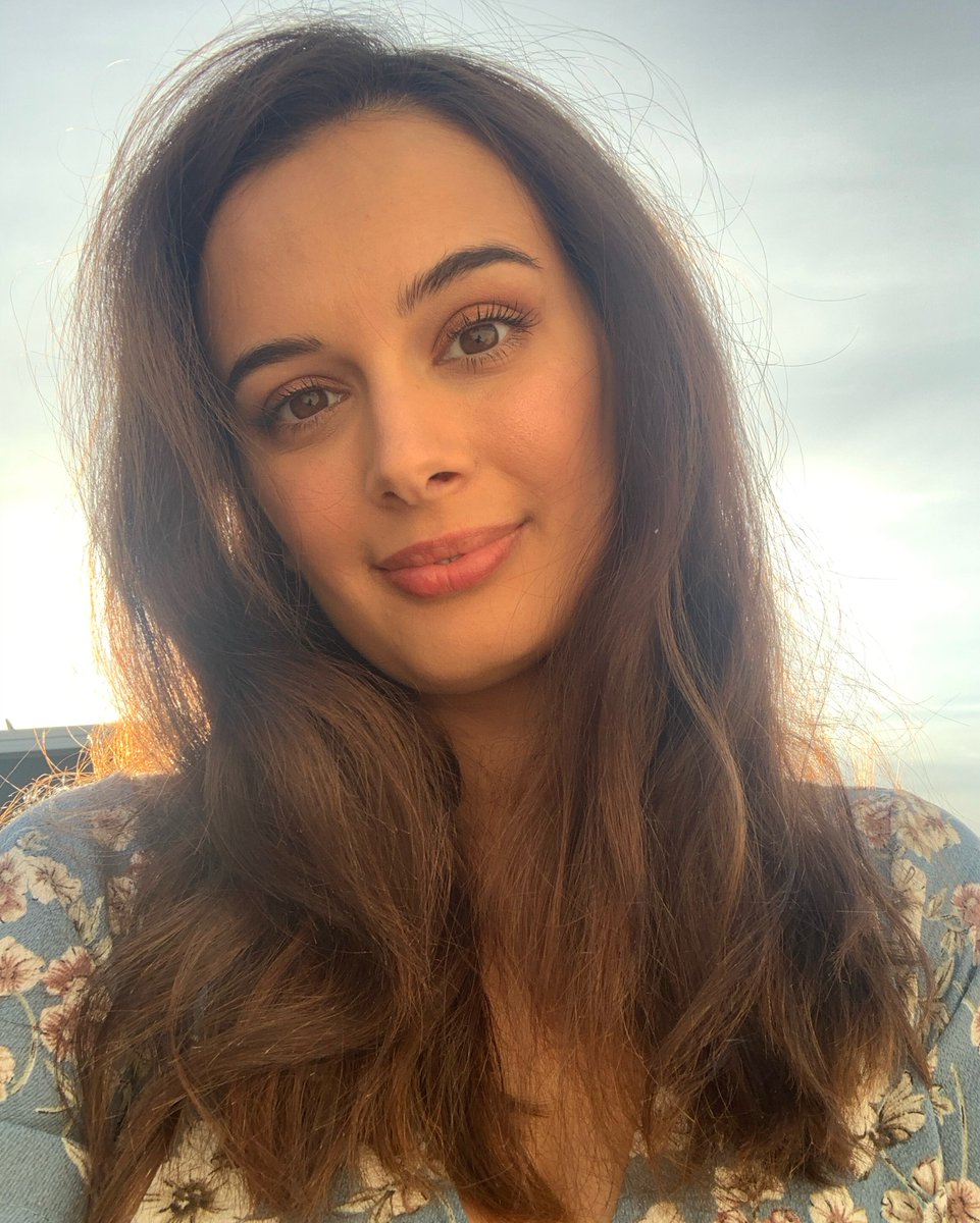 evelyn_sharma's tweet photo. COMMENT on my last #IGTV video if you would like to MEET ME in my next LIVE CHAT video session!!! 😃😍❣️🥰🥳💯 #ContestAlert https://t.co/LrGiSGsXjy