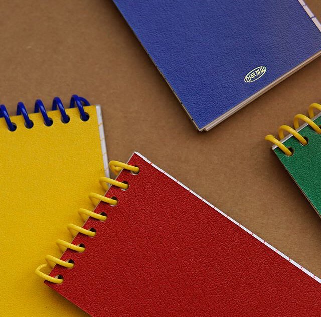 เป็นสีที่อยู่ด้วยกันแล้วมันสุดจะน่ารัก