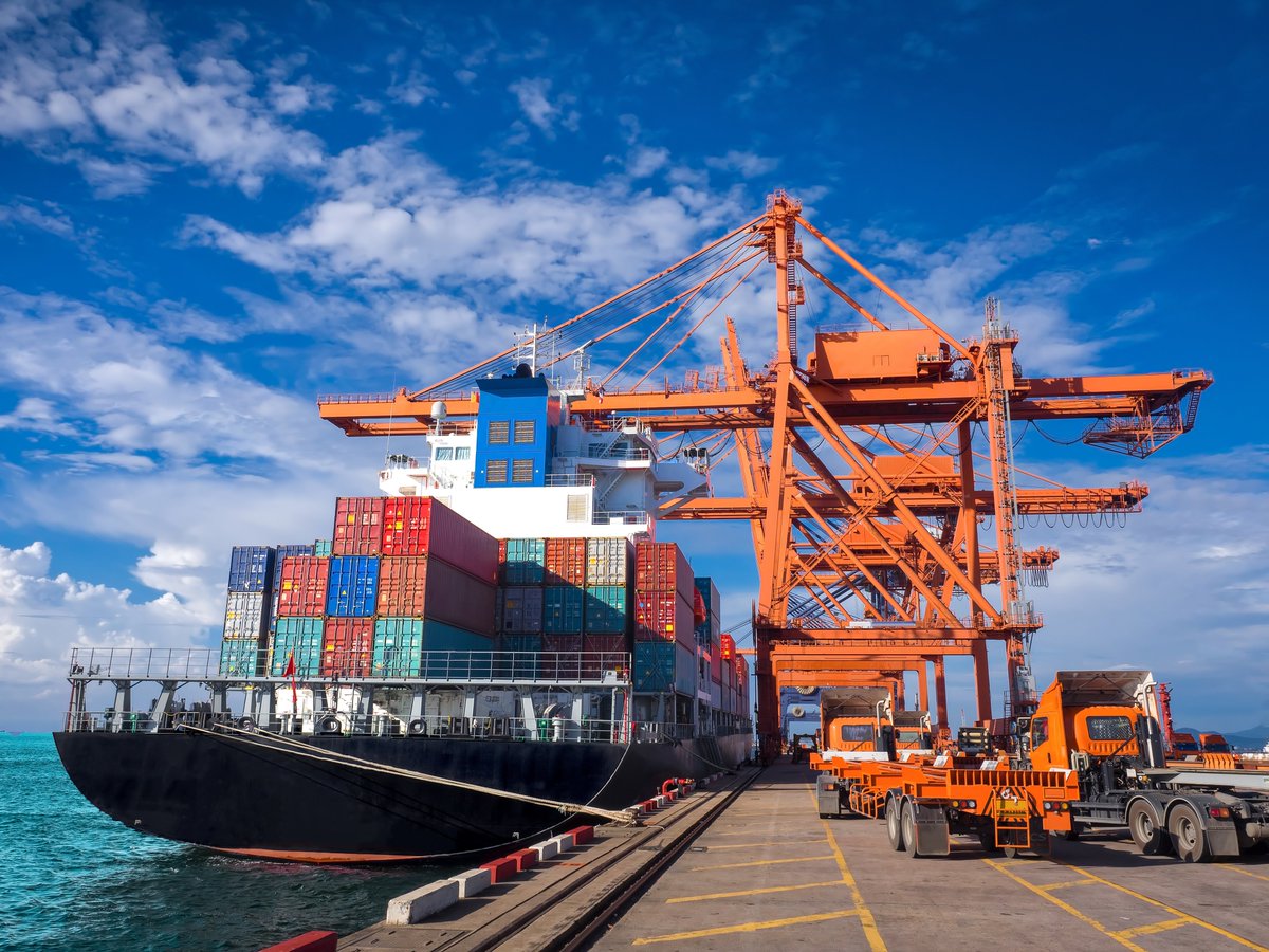 LnTNxT's tweet photo. @LnTNxT's Asset Insight solution powered by IIoT and AI/ML provides “Port Level” visibility to enhance availability & utilization of critical equipment by leveraging predictive and vision analytics
#LnTNxT #Ports #AssetInsight #ArtificialIntelligence #MachineLearning #IIoT https://t.co/8KhS2Zrib9