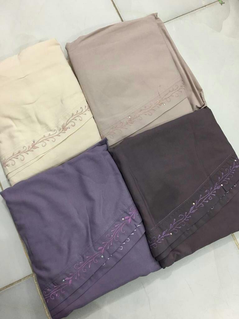shopwithmemy's tweet photo. Hi! Kepada kalian yang mencari telekung cotton dan tak jarang, boleh tengok pilihan di bawah! Harga tak sampai RM100! 😊 https://t.co/Jt2YPmYOOg
