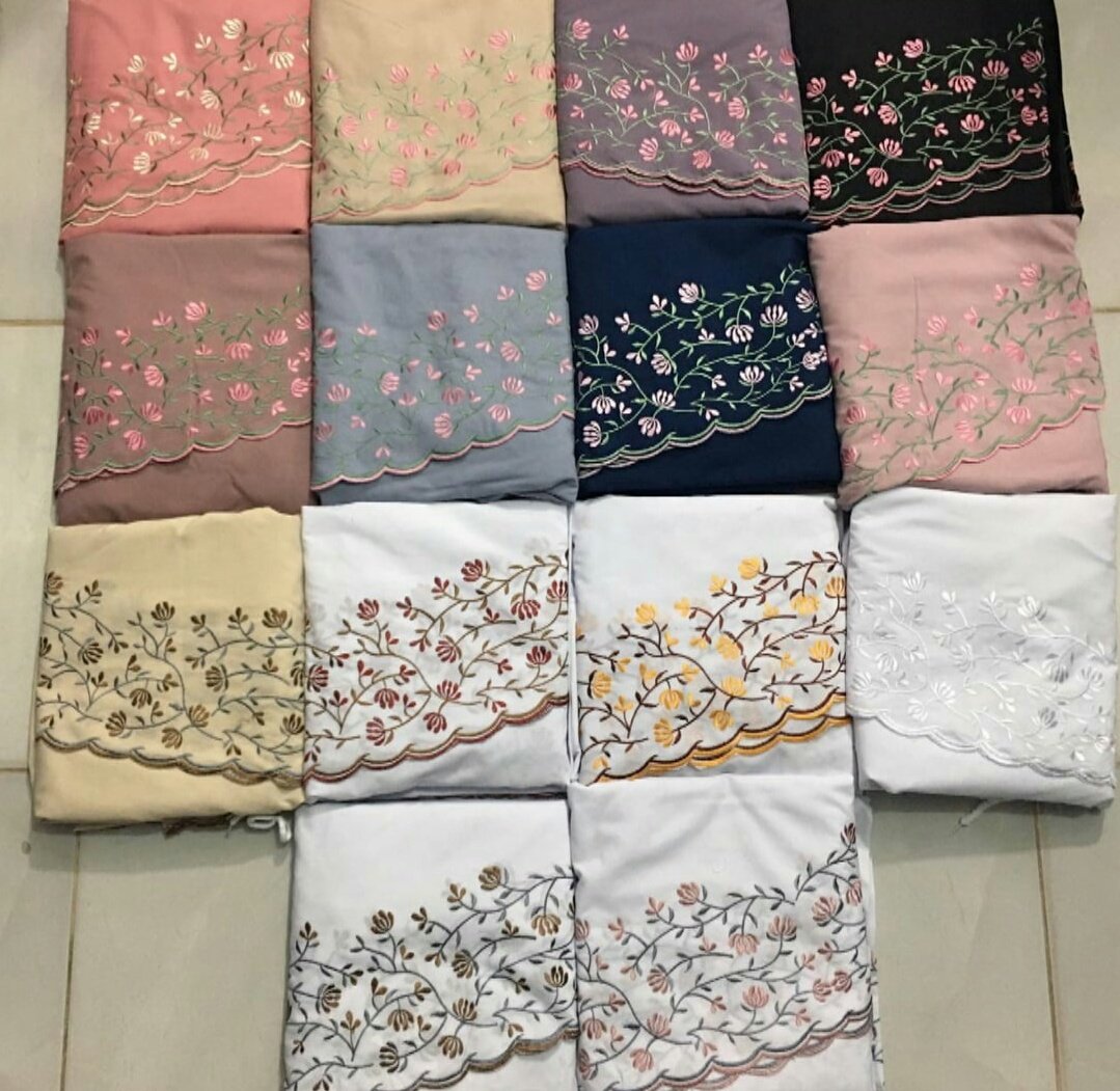 shopwithmemy's tweet photo. Hi! Kepada kalian yang mencari telekung cotton dan tak jarang, boleh tengok pilihan di bawah! Harga tak sampai RM100! 😊 https://t.co/Jt2YPmYOOg