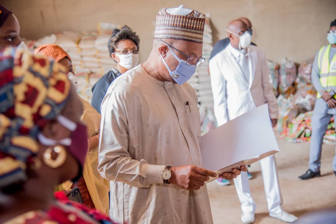fmha_pa's tweet image. Yesterday, the PS @FMHDSD  Alhaji Jalal Arabi, inspected  the NHGSFP warehouse for  the Take-Home Rations for Households in Idu Industrial Estate,  Abuja. #MakingImpact