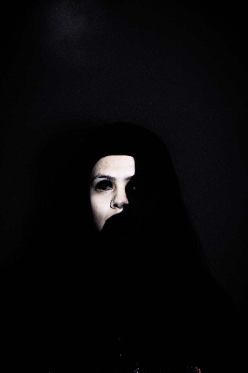 mukku9899's tweet photo. It's my dark side
.
.
.
.
.
#Neverstopdearming #peronality #modeling #model #photo #darksideofthering #Dark #photographyworld #vibe #artwork #divealpex https://t.co/72a3YwZ7nR