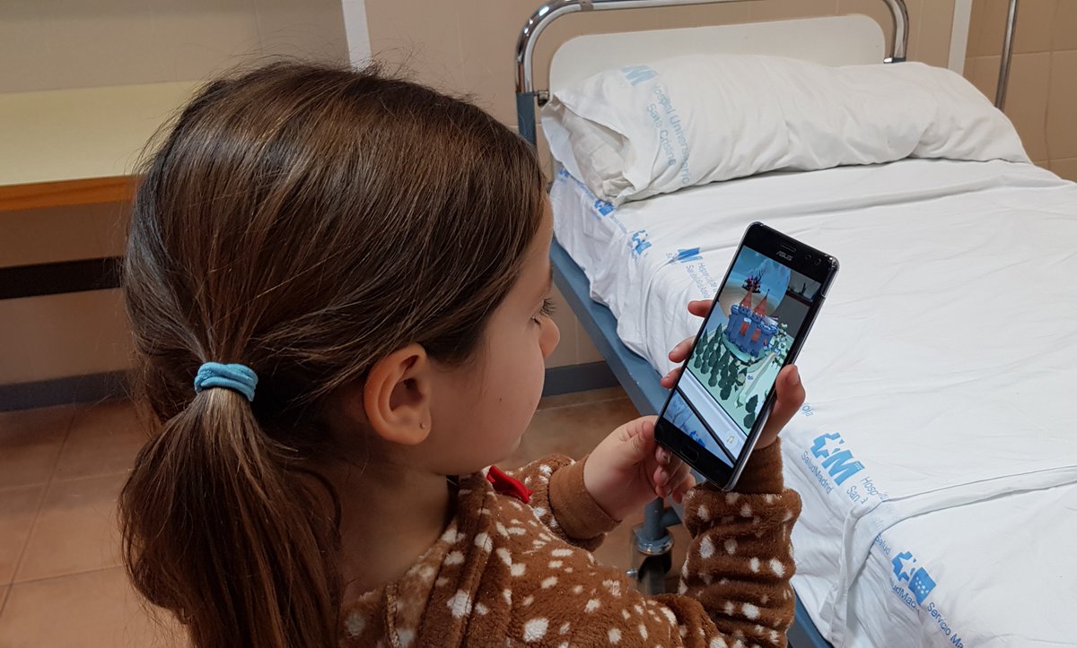 Tecsos's tweet photo. Hoy #DiaInfanciaHospitalizada más que nunca, seguimos con @CRE_Juventud y @FundVodafone llegando a los niñ@s en los hospitales, con la app móvil que puede hacer "magia" Entamar  😍🥳
https://t.co/ZUjkiTesOw https://t.co/bsPa9xfd9j