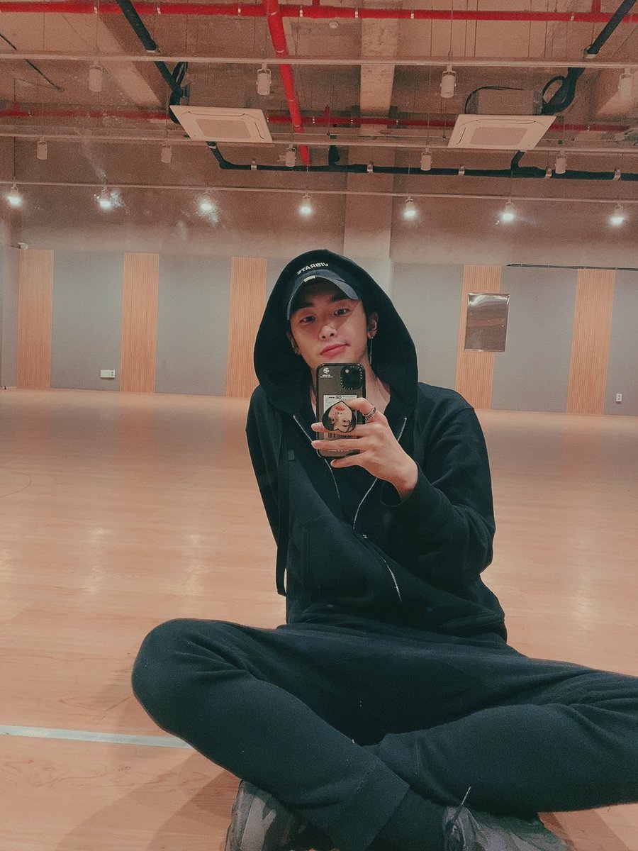 UP10TION's tweet photo. ☀ #샤오 #XIAO https://t.co/DnIgtwgstW