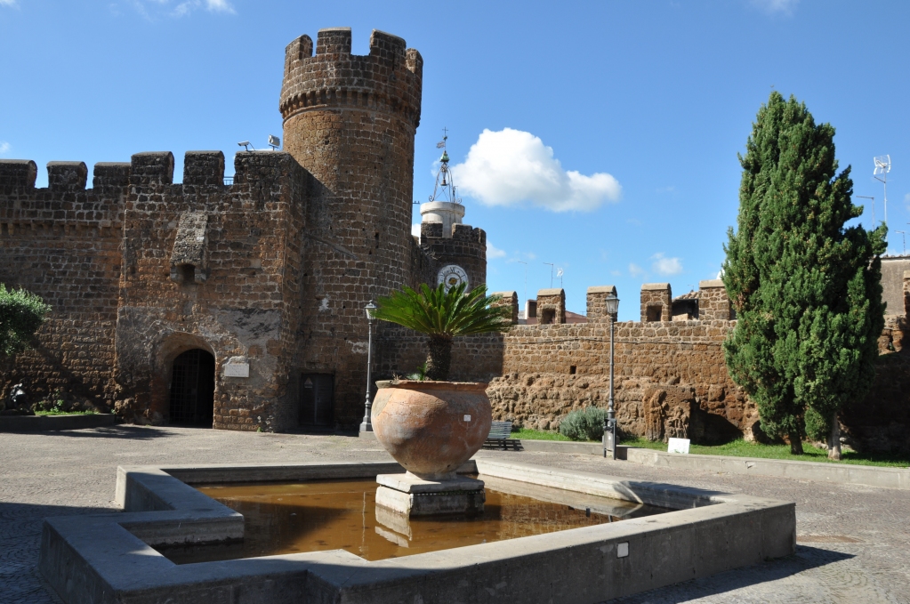 visit_lazio's tweet photo. Quanti di voi sanno che due meraviglie della nostra regione sono candidate per diventare la prossima Capitale italiana della Cultura? Parliamo di Cerveteri ed Arpino, luoghi ricchi di storia con un fascino incredibile 

Per saperne di più https://t.co/ST3UWPRXrv

#iorestoacasa… https://t.co/uGkOLZUXTj