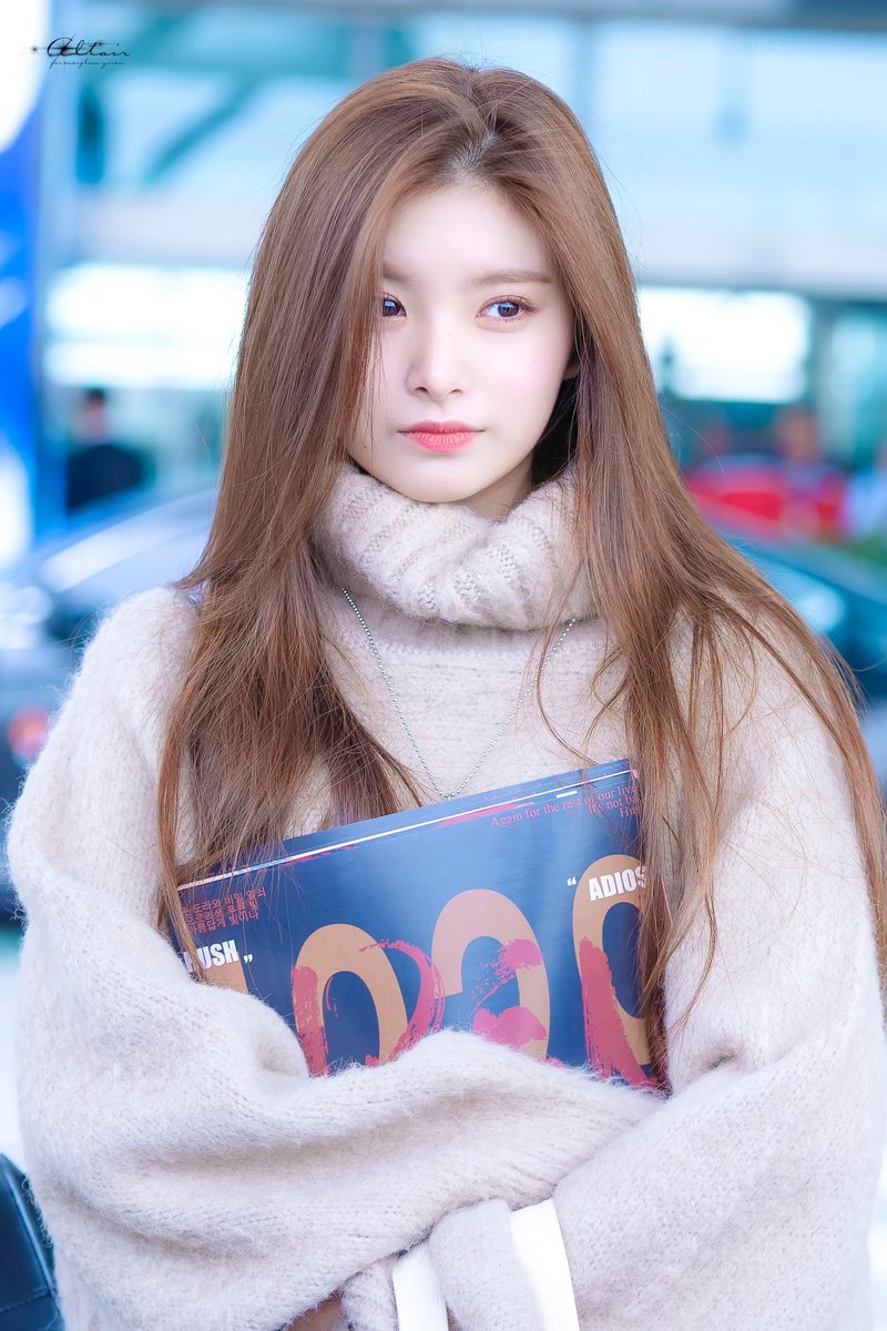 イロンちゃん 高画質×4 みんなすでに持ってるか… #everglow #イロン