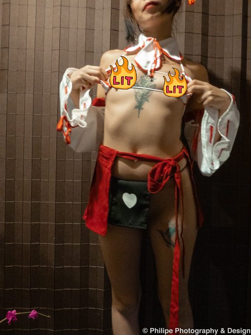 Lithia Lin’s pics and videos