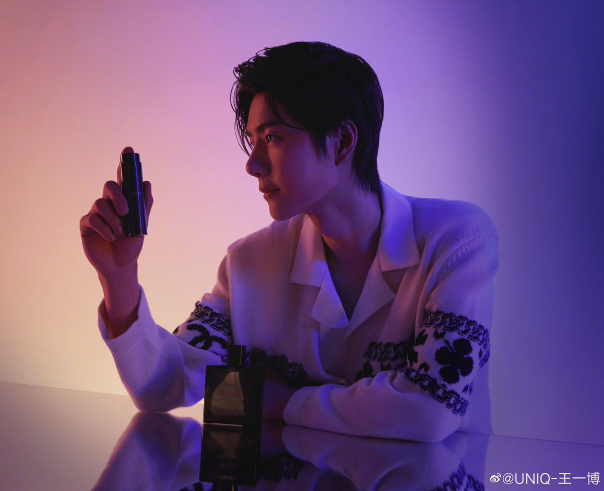 王一博 LAシャネル写真 王一博 ワンイーボー ワンイーボ シャネル