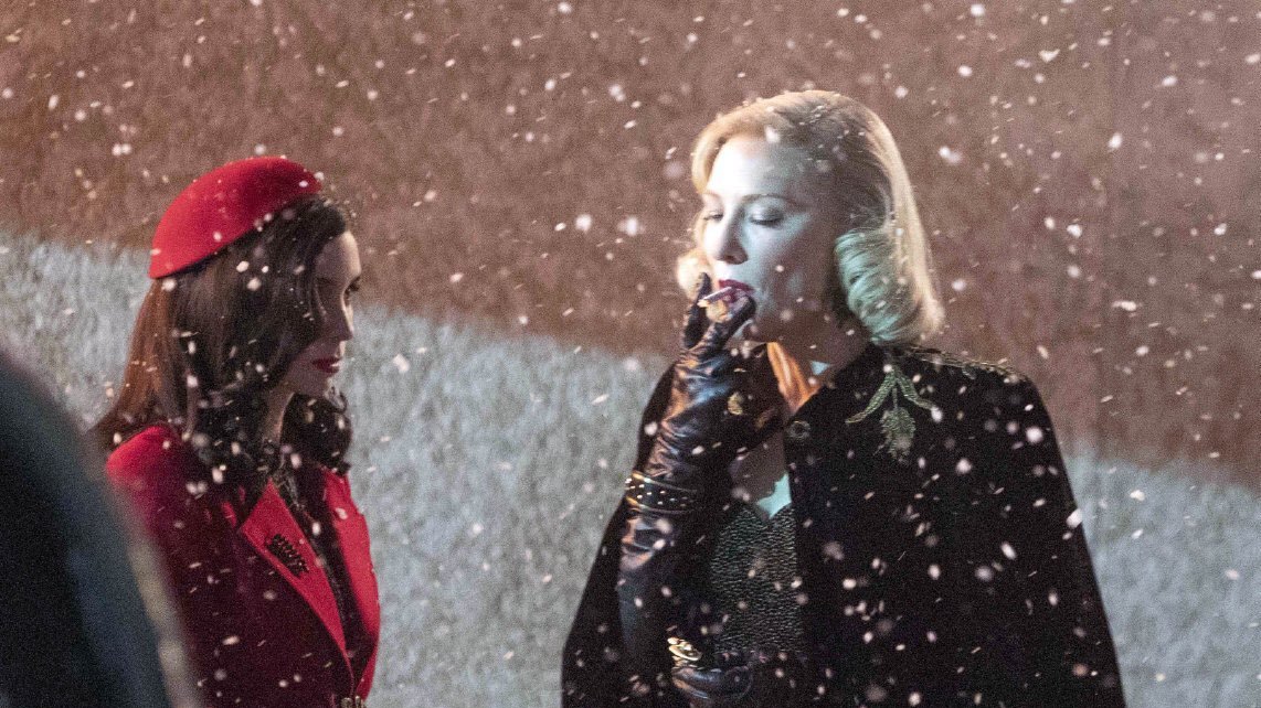 tvs_movies's tweet photo. Cate Blanchett &amp; Rooney Mara to reunite for Guillermo Del Toro’s  'NIGHTMARE ALLEY'

PLOT:  An ambitious young carny with a talent for manipulating people with a few well-chosen words hooks up with a female psychiatrist who is even more dangerous than he is. https://t.co/t9UZHc2Otk