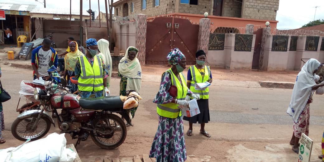 M4Good2EndFGM's tweet photo. 📸 Ayetoro òkè Community, Kajola Local Government Area, Ọ̀yọ́ State

#endcuttinggirls #COVID19 https://t.co/Av2J7rwzM3