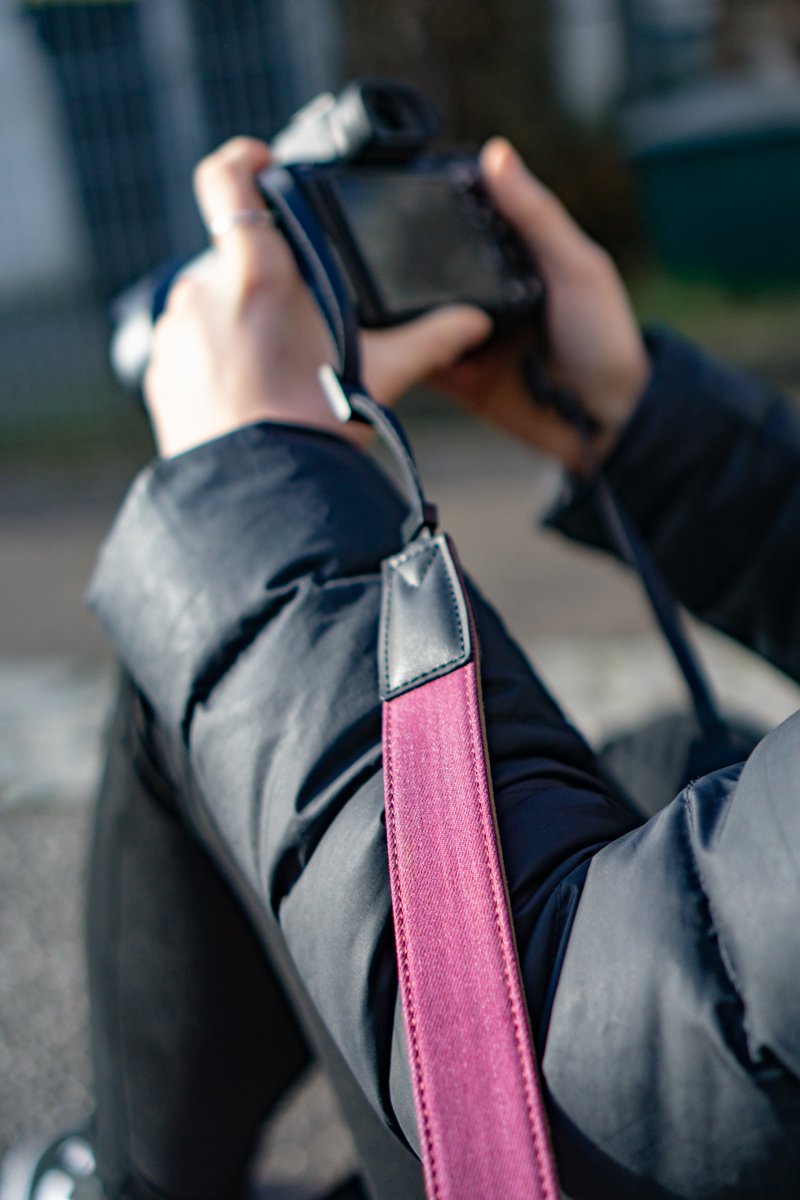 merabelt's tweet image. Orientalische Vibes senden wir Dir mit dem Merabelt Mumbai. Schick und stabil trägt er Deine Kamera durch den Tag. 🙌🏼 Nur auf merabelt.com !

#kamera #kameragurt #zubehör