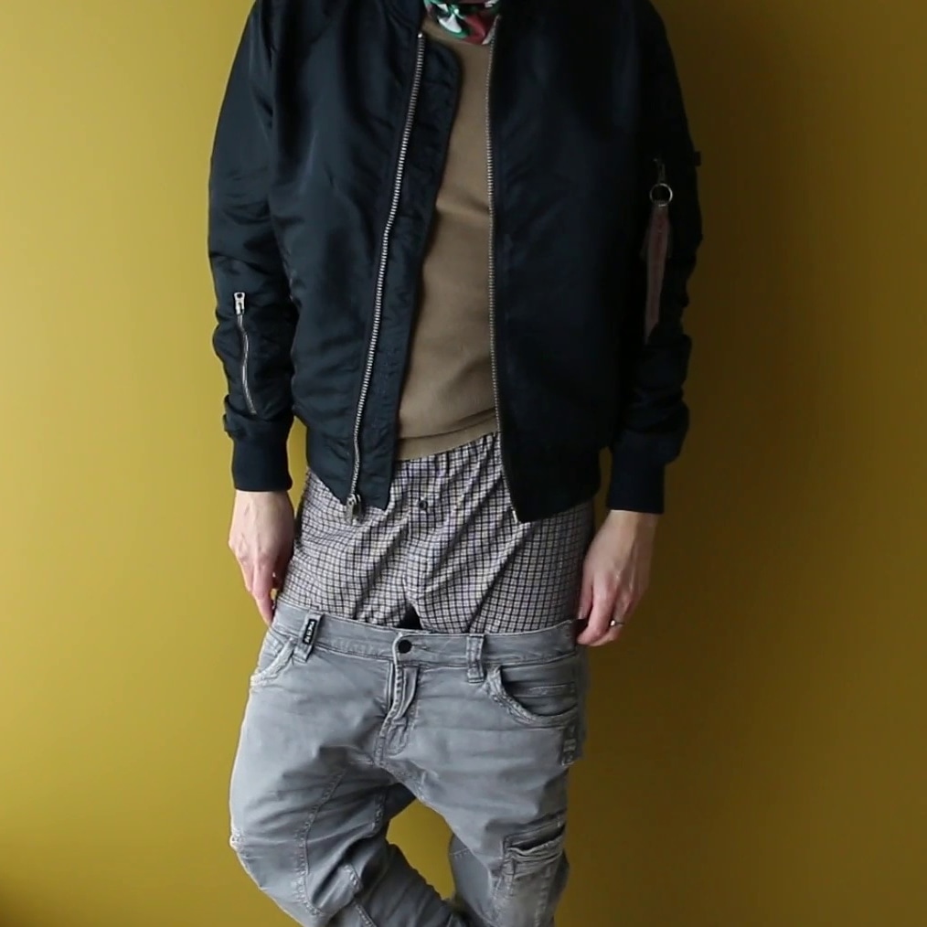 ledger_phoenix's tweet photo. Have you seen this video. Check out my YouTube. #sagger #sagging #saggerguy #gaysagger #phoenixledger #fetishboy #lgbtq #boxershorts #showingundies #bomberjacket #gayboy #nylonlover https://t.co/34QP3cgCZB