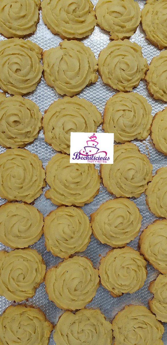 BeckiliciousTa1's tweet photo. #Cookies #TasteLikeNoOther #JosSlayBaker247 #josbaker #BTB 🍪🍪❤ https://t.co/70w0QunVLQ