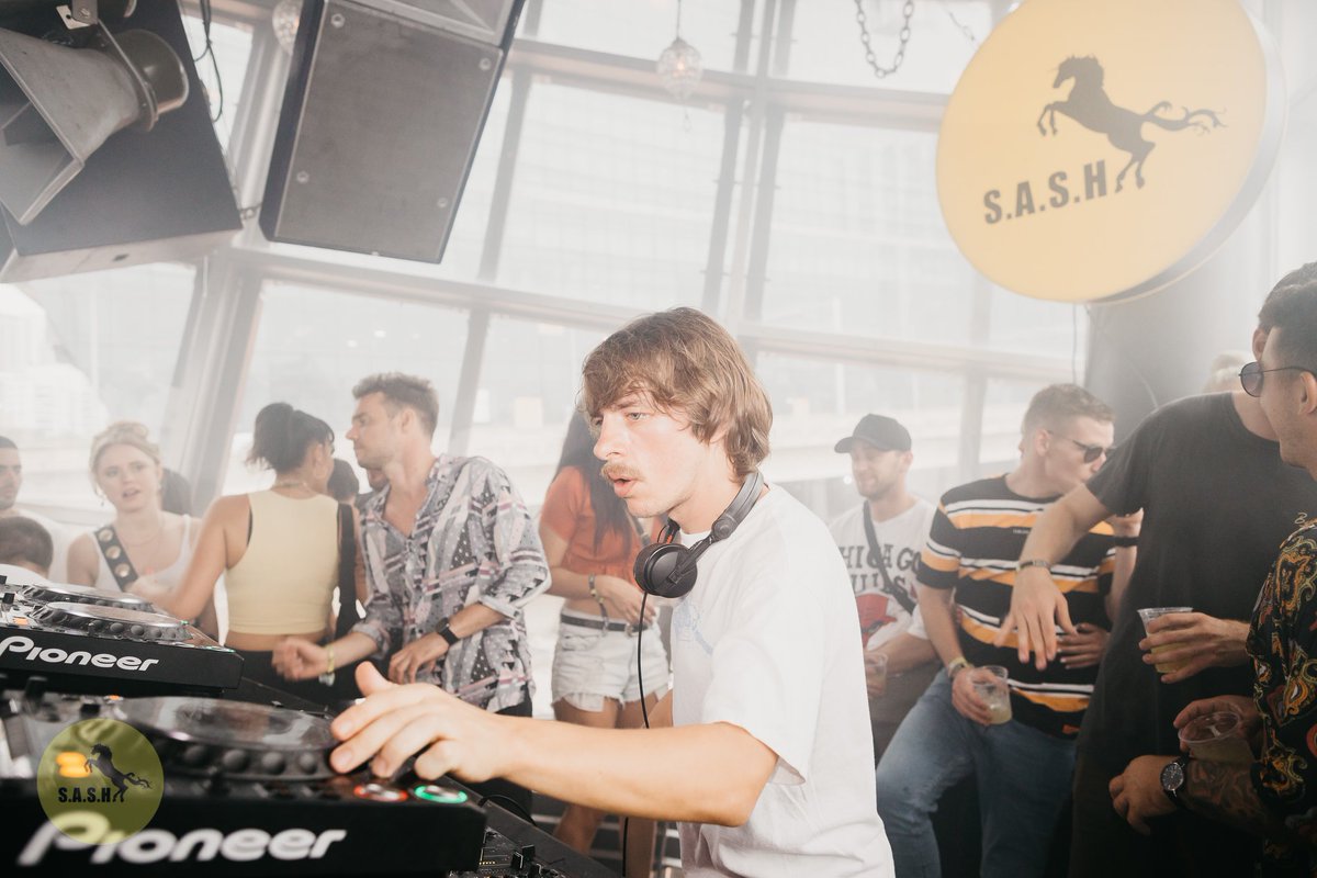 Serving up our latest S*A*S*Hcast prepared by tune Chef, Denis Kaznacheev. Recorded at Breakfast in the Terrace on the January long weekend earlier this year

Listen here: soundcloud.com/s-a-s-h-sunday…