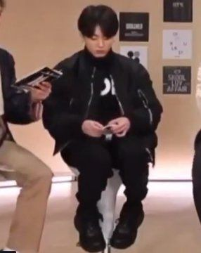 jungkook tiny