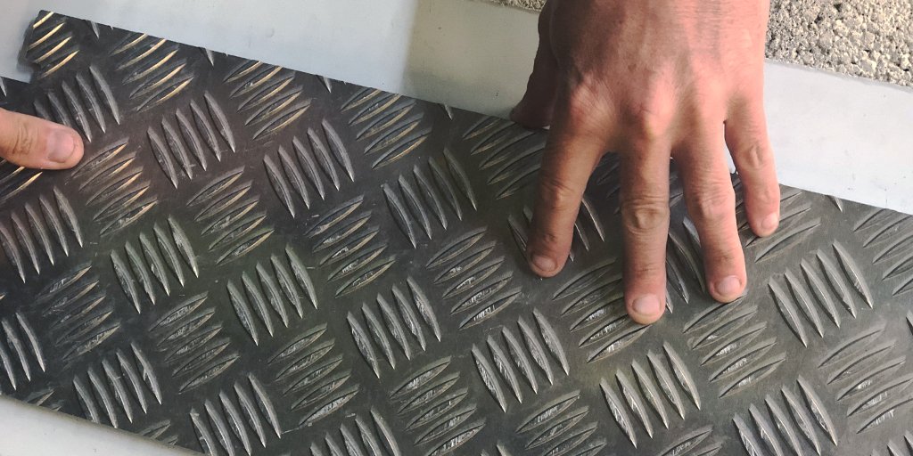 ChequerplateUK's tweet photo. #WednesdayWisodom #Planning on using Chequerplate for #DIY? Read our post on the #metal. https://t.co/sjsgylCmPM  … . 
#Checkerplate #treadplate #gyms #wallprotection #Cuttosize #metalonline #ordermetal #metal #aluminium #DIY #contractor #homeinterior #metalhandling https://t.co/lEx9uA3Upm