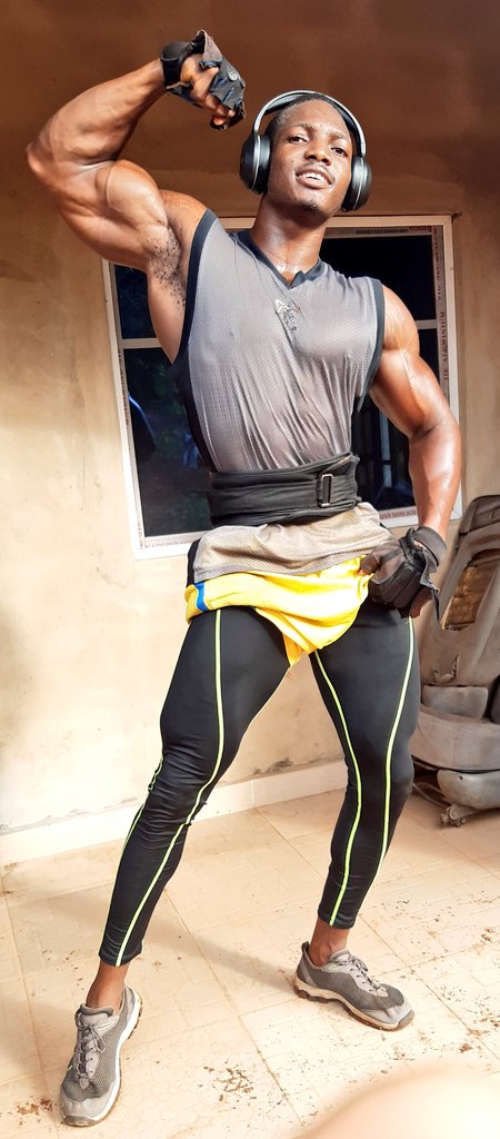 nezeeradams's tweet photo. Thank God for life .....stay strong....stay safe πͺπͺπ― #muscleworshipuk #sponsorme #sponsoredathlete #Bodybuildingsponsor #Africanmuscle #beautifulblackmen #flexingvideo #musclevideo # #Alphaman #AlphaDaddy # #Sweaty, #eightpackabs #Worshipme #worshipmuscle https://t.co/ETaCP2aseC