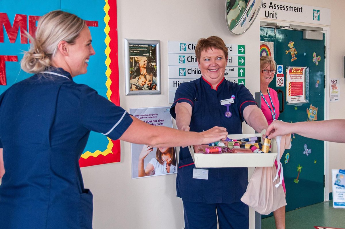 CYPSRotherham's tweet photo. Yesterday our chief nurse @angelawooduk  and deputy chief nurse @HelenDobson17 handed out little gifts to all our nursing teams, thank you from us all 💙 @SwainLevi @AmandaE654 @ClairScaife @SamLWoodhead https://t.co/6JX13BUB3y