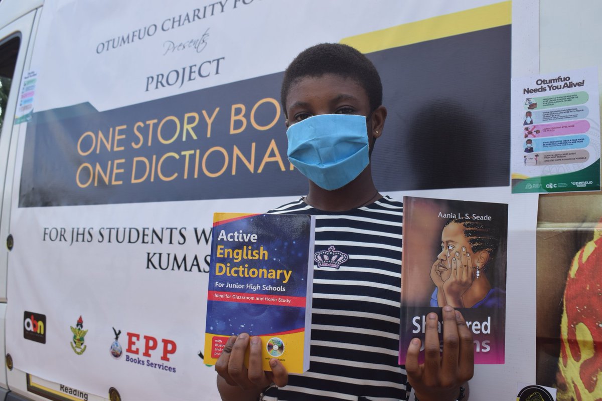 Otumfuofdn's tweet photo. Nkwantakese community benefits from "Project One Story Book One Dictionary."
Promoting reading and learning whilst at home as schools remain closed.
#OneStoryBook
#OneDictionary
#SupportBasicEducation https://t.co/lGm7VIi8C2 https://t.co/Kygq2Nw4Ne