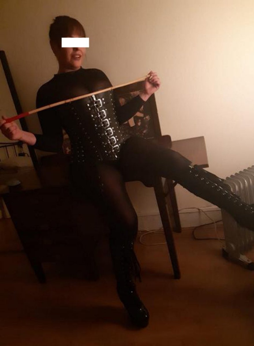 Submissive Emma (@submissiveemma) on Twitter photo 