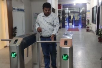 zktecophil's tweet photo. [Central Public Library of Bangladesh Entrance &amp; Access Control Management Case Study]

As a national public institution, our client highly concerned their readers &amp; visitors’ safety

Read more: https://t.co/0FrN5LYMQX

#ZKTeco  #F18  #EntranceControl #AccessControl #ZKCaseStudy https://t.co/nuuMKTrwCJ