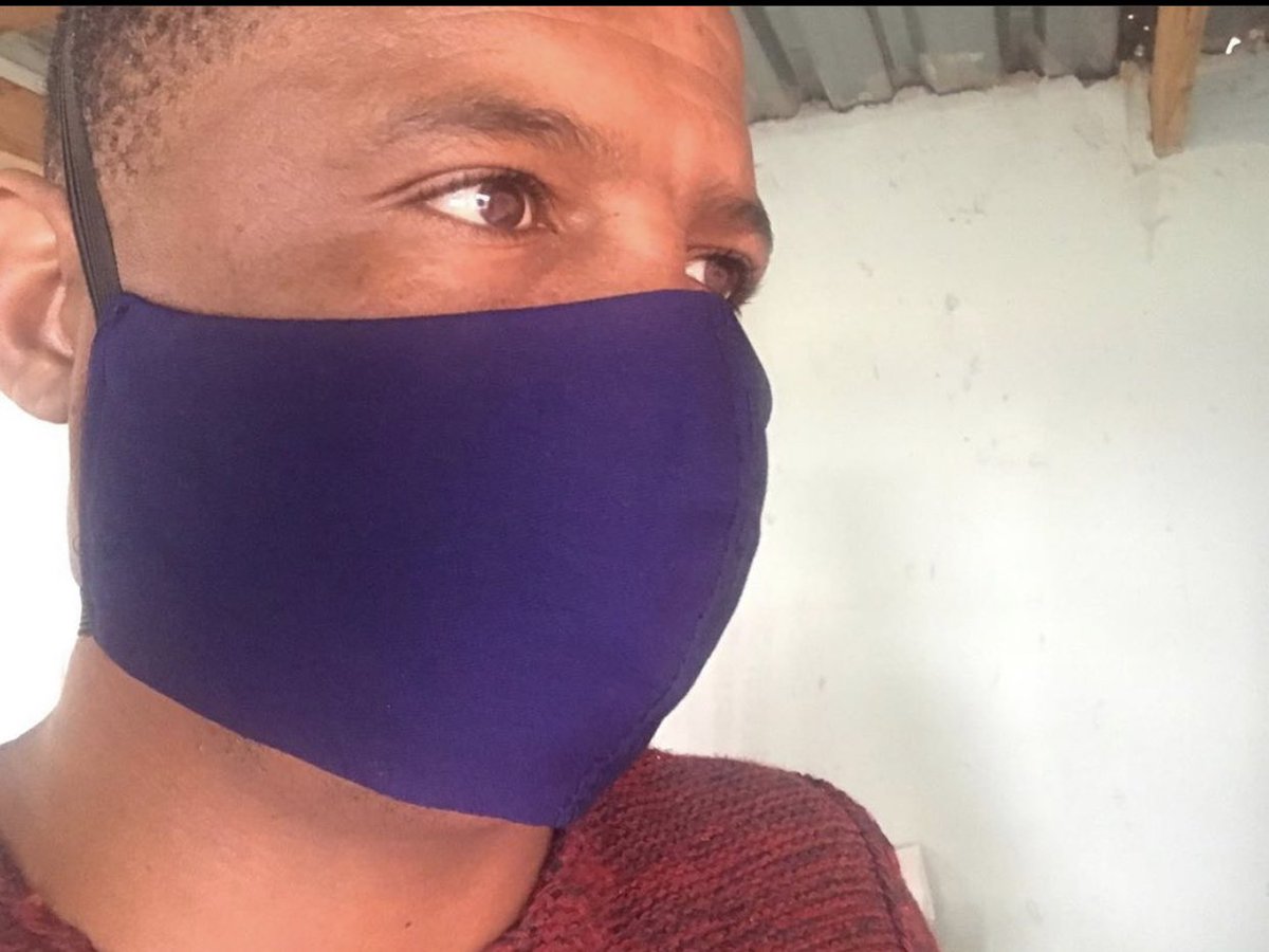 Ken24_Graphix's tweet photo. Tell a friend We bulk supply 3ply fabric masks, corporate branding at request. We deal with quality 100% cotton fabric coupled with polypropylene filter which meets all government COVID-19 regulations #LetsFlattenTheCurve #WeAreInThisTogether #Mask-it  #Level3 https://t.co/cKzXgIPjWx