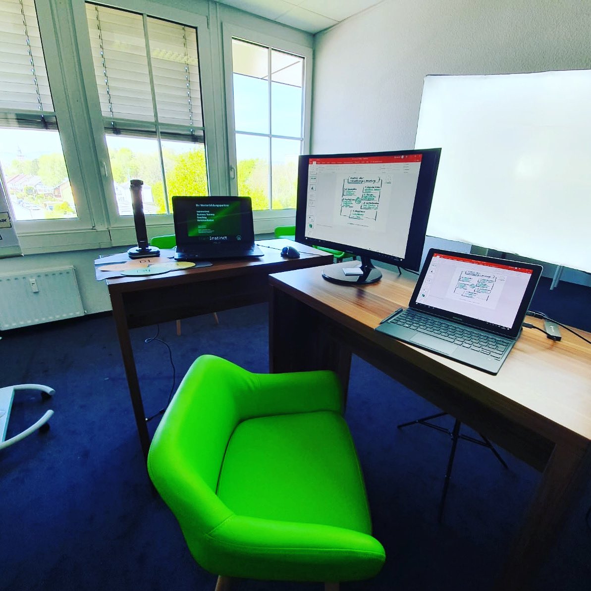 trainInstinct_'s tweet photo. Ihr möchtet Eure Trainings und Seminare in der digitalen Welt anbieten und perfekt umsetzen?
Werdet Online-Trainer - wir zeigen Euch wie!
https://t.co/9KUPH8JJwv
#traininstinct #digitallearning #onlinetrainer #liveonlinetraining #neverstoplearning https://t.co/gKdl3MCx56