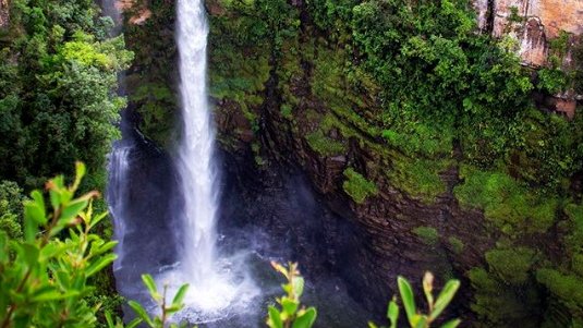 wheretostaycoza's tweet photo. Mac-Mac Falls - Mpumalanga.
"The Mac-Mac are twin falls that drop 70m into a gorge below in the Sabie area in Mpumalanga."
Find #wheretostay in #Sabie https://t.co/MbbCOlRc9a
Photo via @EandF_Odyssee 
#MacMacFalls #Mpumalanga https://t.co/Tu19pmFaLH