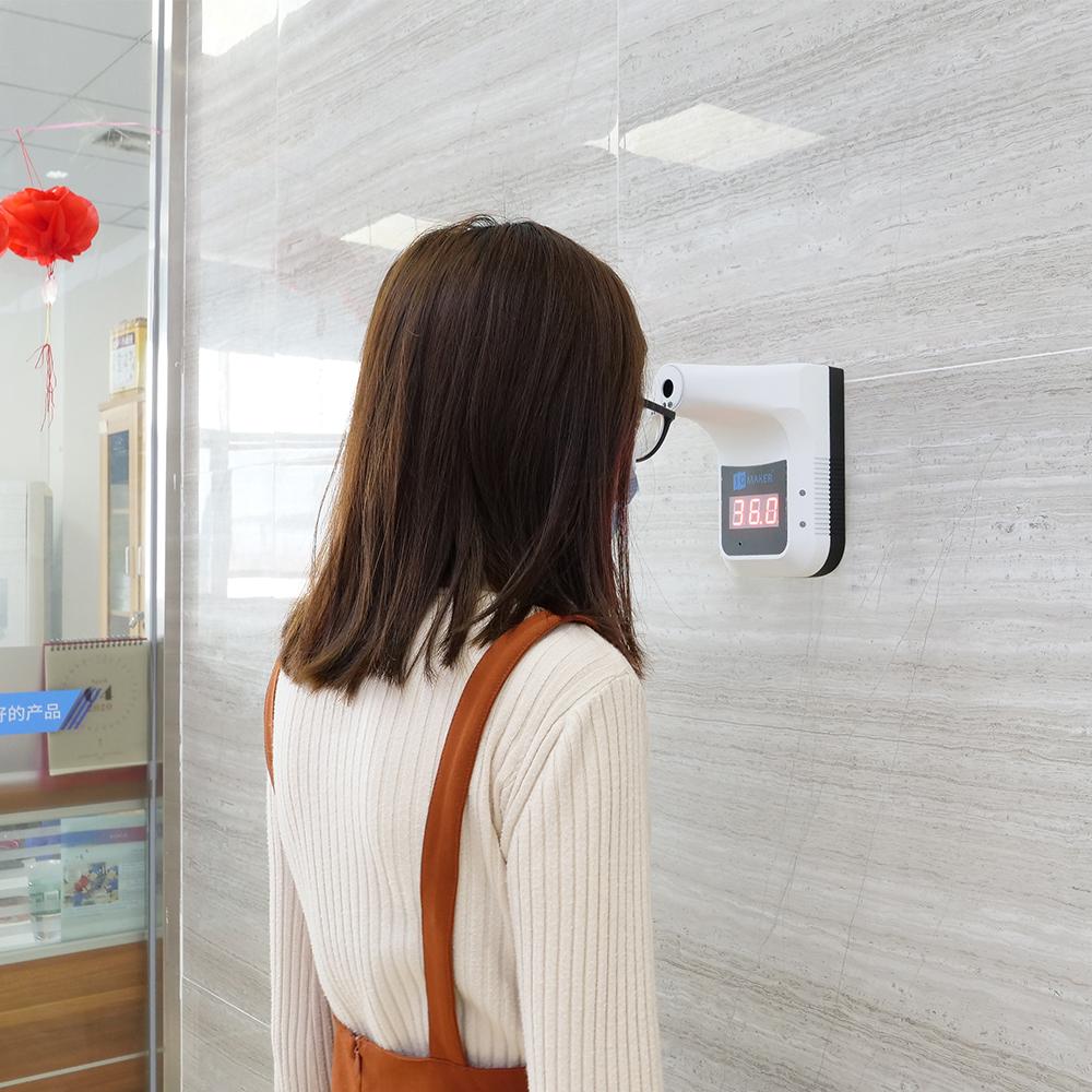 Protect your workplace with a non-contact infrared thermometer. Take temperatures quickly, safely and accurately of staff and visitors to your site.

⚡️Reading in 0.5 seconds
🎯Accurate to 0.2 degrees
📏Distance of 5-10cm

#PPE 

bluprintuk.com/Catalogue/PPE/…