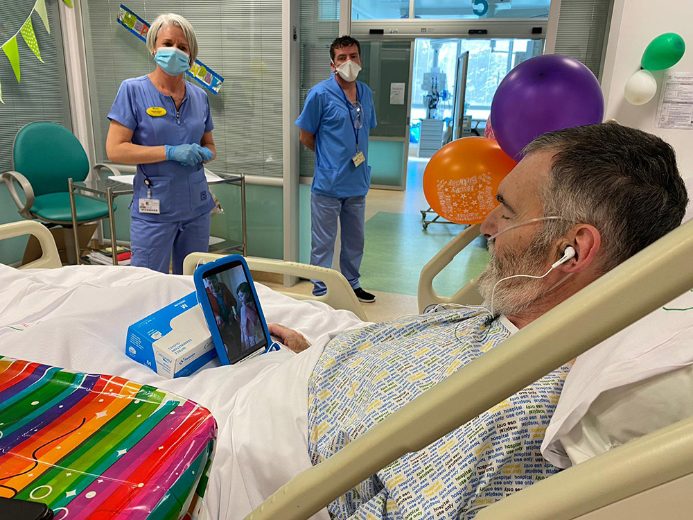 theclareherald's tweet photo. ‘Virtual Visits’ during COVID-19 at UL hospitals

https://t.co/fh24vF5oyL https://t.co/DX5BlY57pX