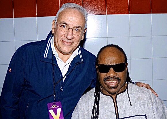 massimo_oldani's tweet photo. Happy Birthday Steveland!
Ore 20. Tributo a Stevie Wonder!
#StevieWonder #BDay #compleanno #RadioCapital #Vibe #monografica #tribute #LivingLegend #icon #70anni #Motown #MassimoOldani #StevelandMorrisWonder https://t.co/fYn40xbSrf