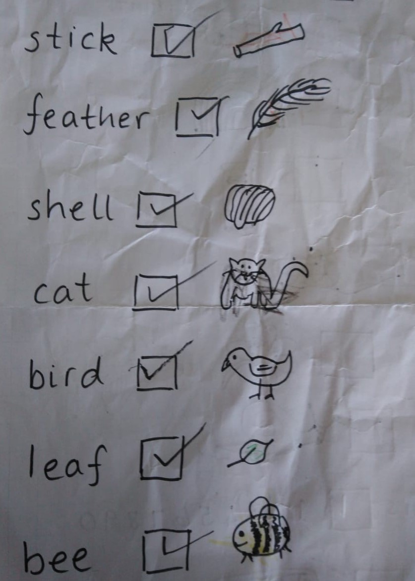 LeithP31's tweet photo. Hello P3! We hope you are having a good week and trying some of the activities on your grid. Ms Harris did a Nature Scavenger Hunt and Mrs Fraser made a garden in a jar. Thanks to our own children for their help! It would be great to see some of your work. 🐞🌼🌳 @Leith_Primary https://t.co/MbKTANjebO